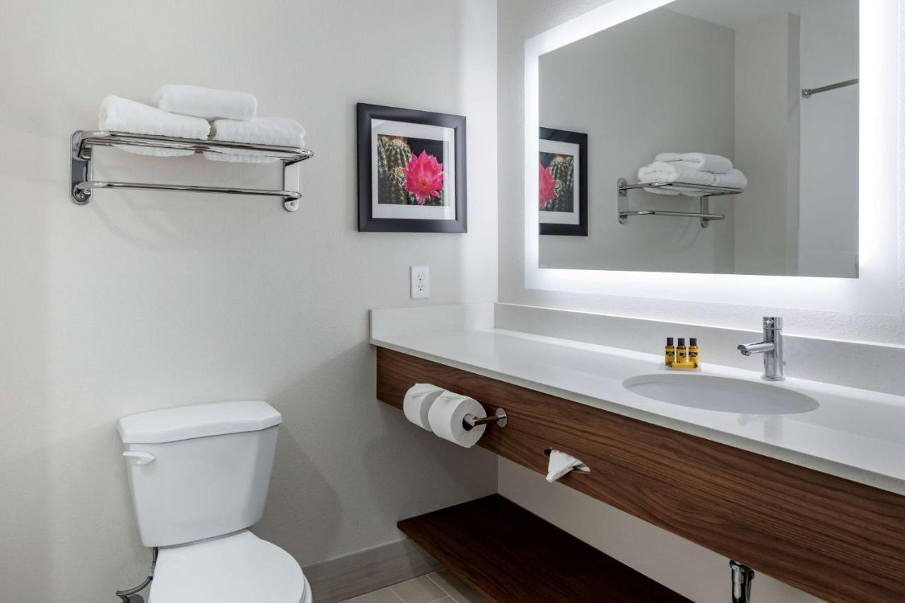 Best Western Plus Coachella Valley Inn & Suites Cathedral City Zewnętrze zdjęcie