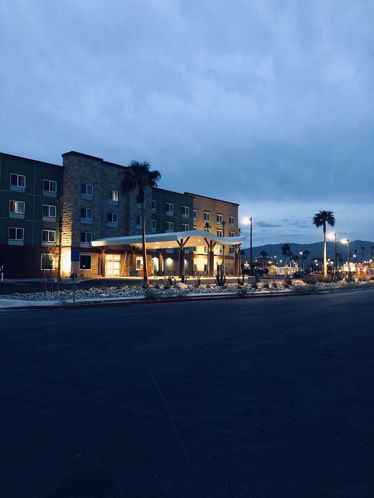 Best Western Plus Coachella Valley Inn & Suites Cathedral City Zewnętrze zdjęcie